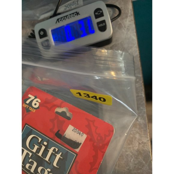 Vintage Gift Tags 1995 Package Partners 75 Gift Tags Per Package Lot of Two - Picture 7 of 7